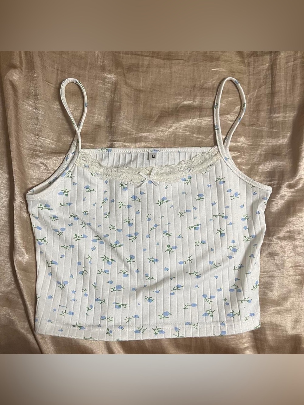 ੈ✩‧₊˚ dainty floral lace tank top